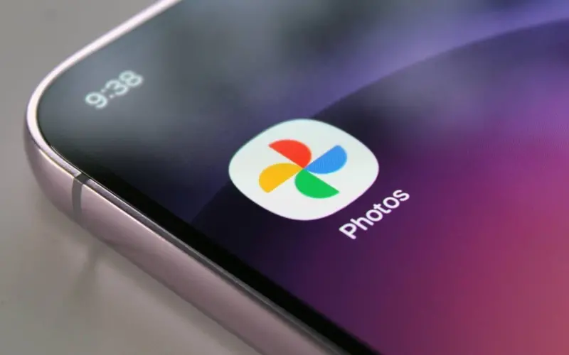 جوجل تطرح ميزة جديدة لتحسين الصور بالذكاء الاصطناعي بضغطة زر